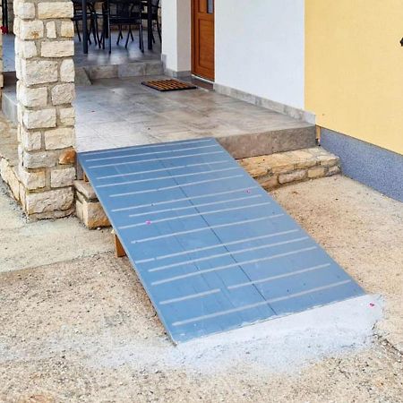 Apartment Larissa By Rent Istria Visnjan Exterior photo