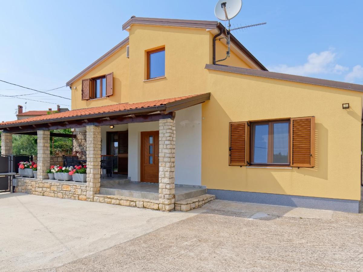 Apartment Larissa By Rent Istria Visnjan Exterior photo
