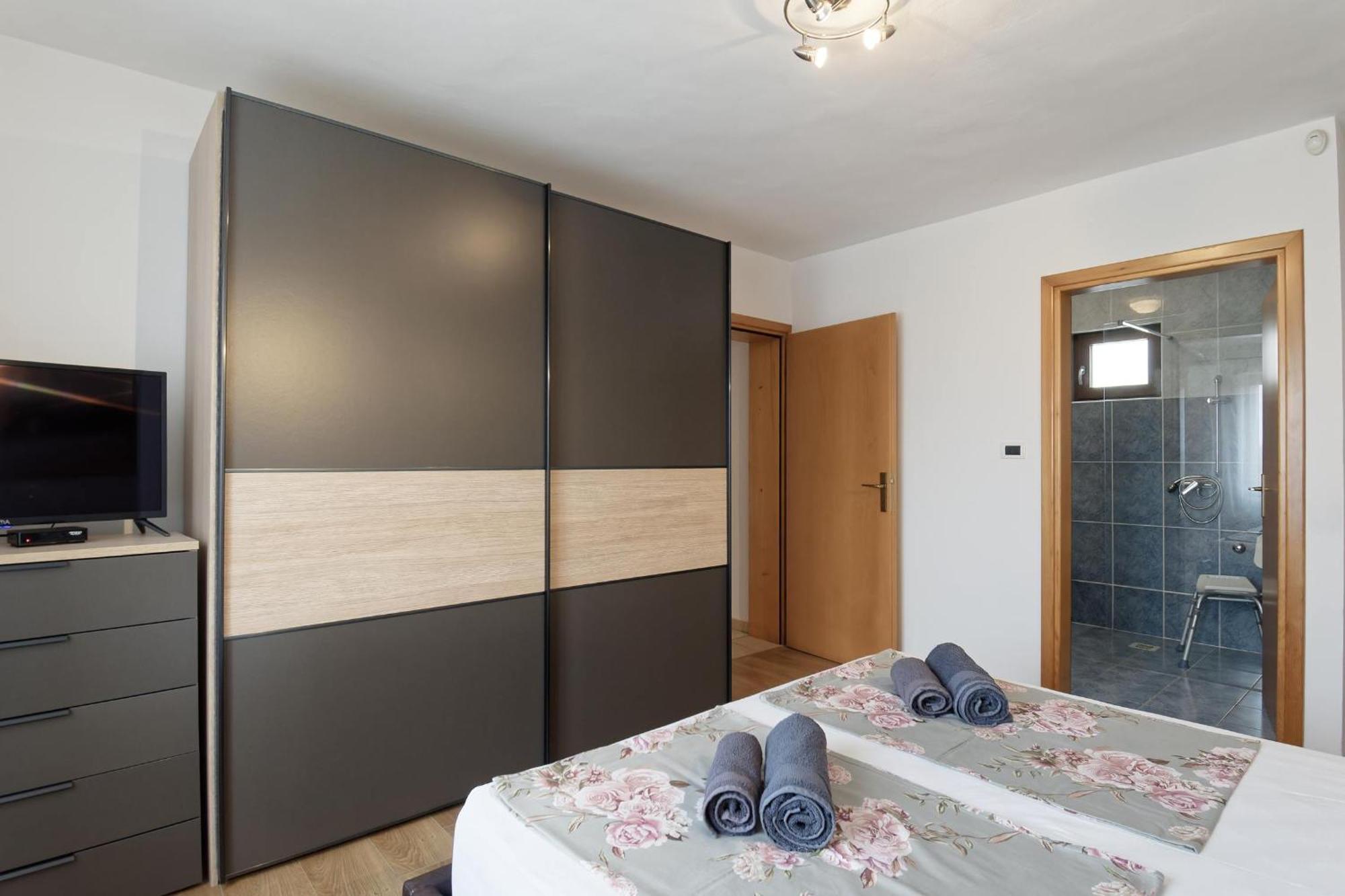 Apartment Larissa By Rent Istria Visnjan Exterior photo